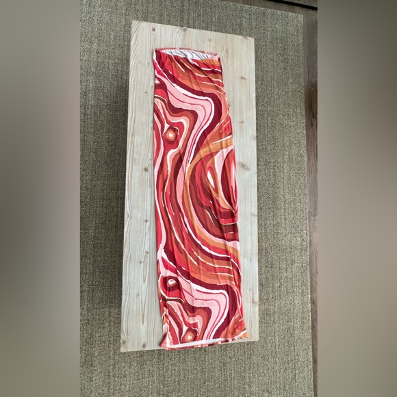 PLT Swirl Slinky Dress - Picture 5 of 8